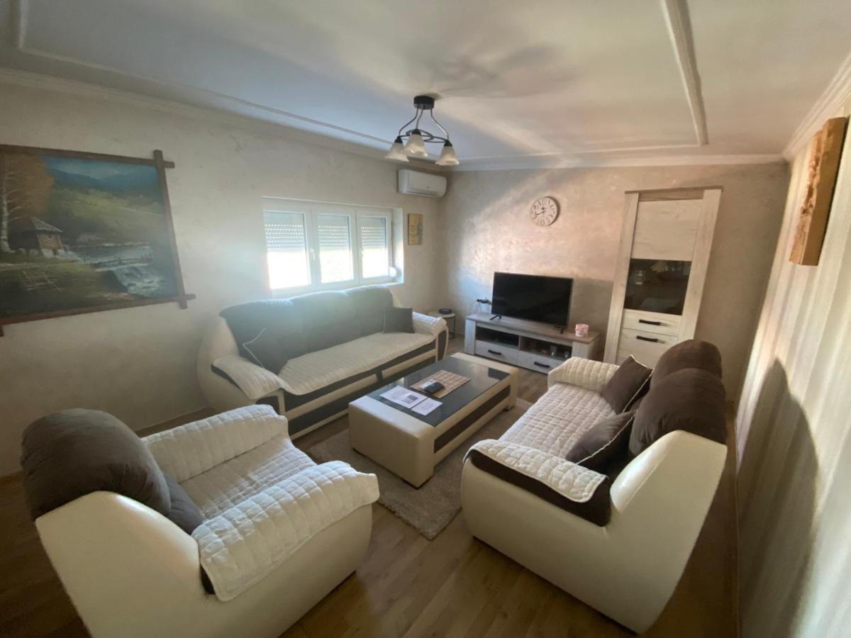 Apartman Niksic 아파트 외부 사진